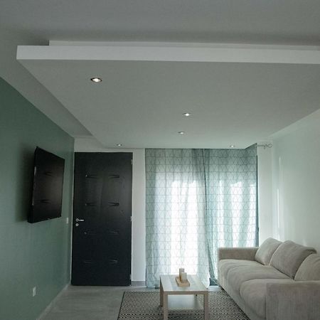 Studio Meuble Avec Terrasse Port-de-Bouc Eksteriør billede