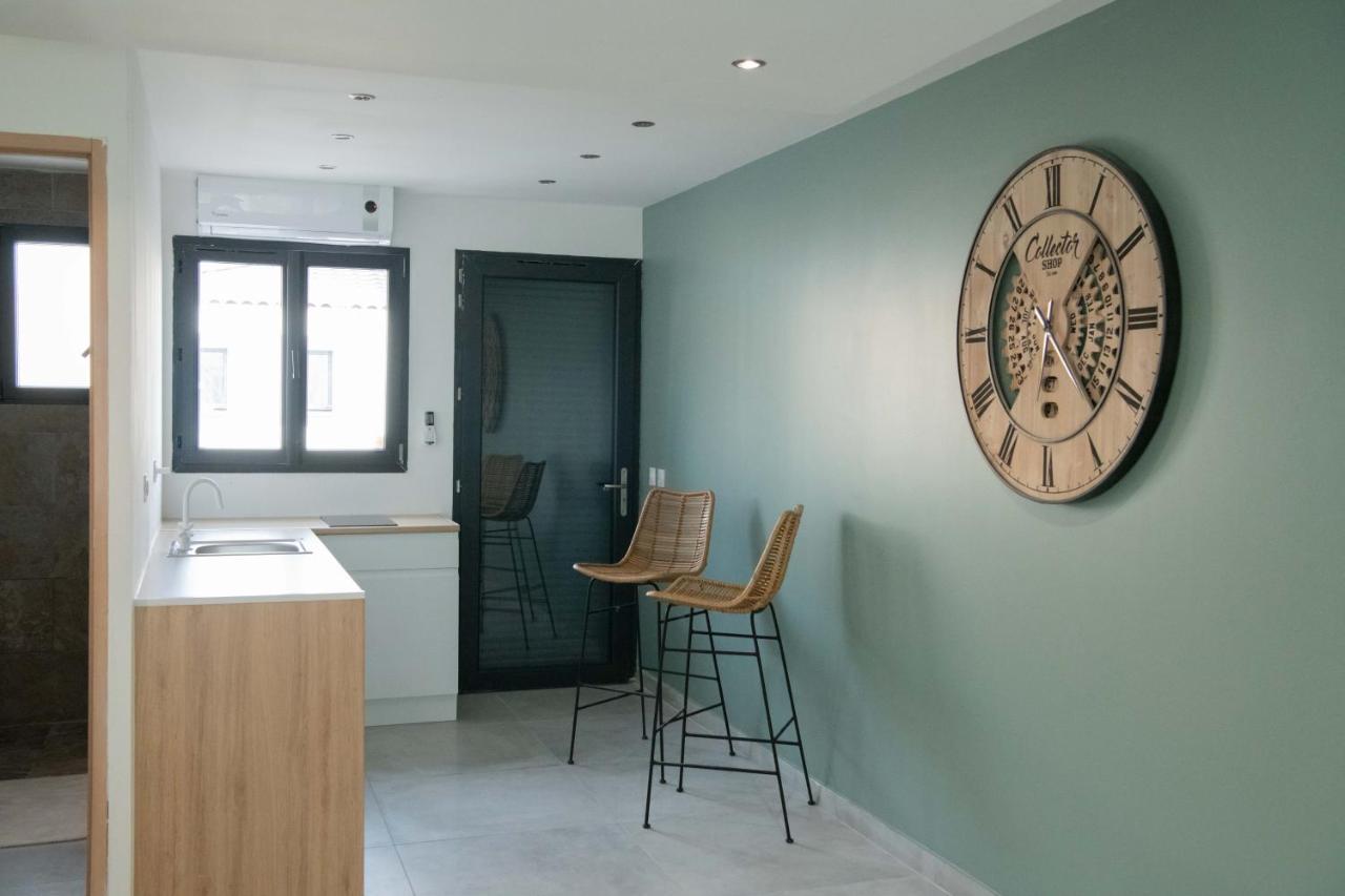 Studio Meuble Avec Terrasse Port-de-Bouc Eksteriør billede